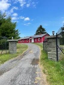 Spacious Family-friendly home along Seneca Lake - Image 3