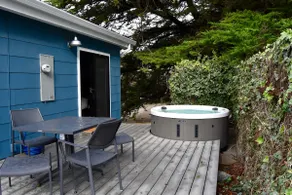 Driftwood | Private Coastal Escape w/ Unreal Views - Image 3