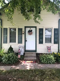 Private Cottage on Horse Farm with covered porch - Image 2
