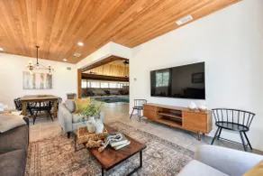 Fantastic House with Indoor Pool! - Image 2