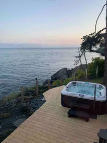 Oceanfront West Coast Vacation Home-Surfside Cottage with hot tub - Image 2