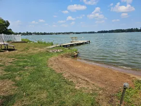 Huber Cottage - Lakefront Cabin w/Dock and Beach - Image 4