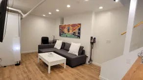 PRIVATE MINI STUDIO IN BRIGHT NEW BASEMENT (B2) - Image 2