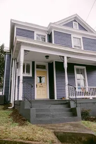 Diamond Hill Place - Walking Distance to Downtown - Image 2