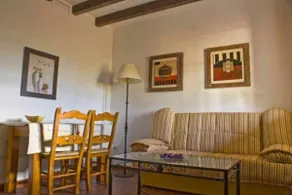 Idara's Apartments, Apartment with 2 beds 1 - Image 2