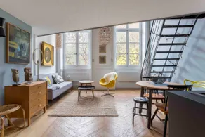 Downtown Lyon • Elegant • A/C • Park View - Image 2