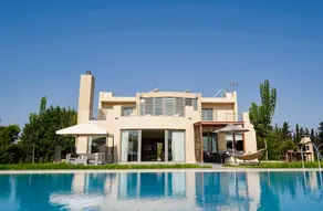 Villa Trapezia with Private Pool, Jacuzzi & Gym - Image 3