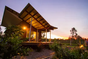 Architectural Private bush retreat / pet friendly - Image 3