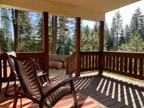 Private, modern cabin near golf and hot springs - Image 4