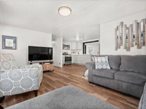 Pleasure Point Place WATERFRONT Cottage - Image 3