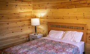 Bear's Den Cabin - Lakewood Park Cabins - Image 3