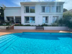 Piscine chauffée 28C avec les meilleures vues sur la baie - Image 2