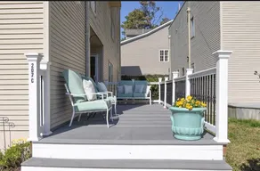 The Hunt's Beach House - Image 2