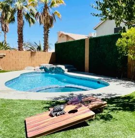 Fresh & Modern - Las Vegas Fun with Heated Pool! - Image 2