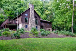The Flying Squirrel Lodge--Luxury Lodge Near Raystown Lake and Penn State - Image 3