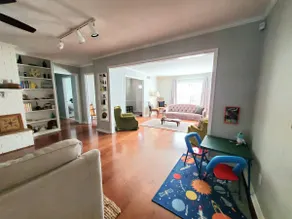 Large Family Home @ The Prestigious Windsor Park - Image 2