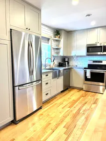 Beautiful 3bdrm 10 mins to airport - Image 4
