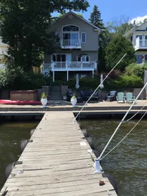 Lakeside Style and Luxury - Image 2