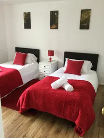 4 Bed House next to Basildon Town Centre - Image 2