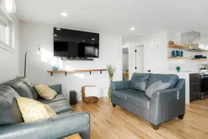 Sleeps 16 - 15 min/Downtown, 10 min/Medical Center - Image 3