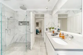 Hall House - Image 4