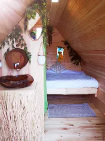 Robinson's Cabin - Image 3
