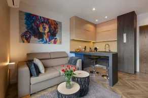 Lupoline Apartment 6 - Image 3