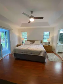 Apartment with pool in Jupiter - Image 4