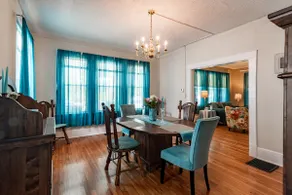 Charming Teal House in downtown Spartanburg - Image 4