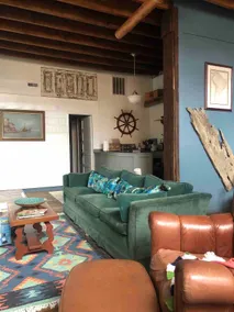 Downtown Unique Rustic Chic Getaway, Sleep up to 4 - Image 2