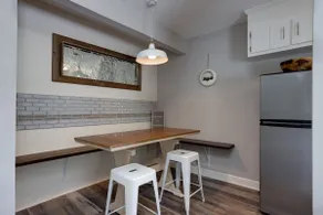 Charming & Cozy 10 minutes from downtown - Image 2