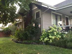 Location! Private, Charming, Craftsman - Image 4