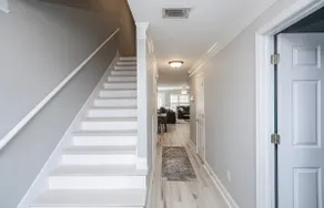 Modern Town Home on Quiet Block - Image 4