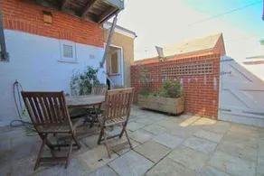 Captain's Quarters - Heart of Cowes - sleeps 11 - Image 5