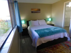 DeeDee's Fairway Apartment - Image 4