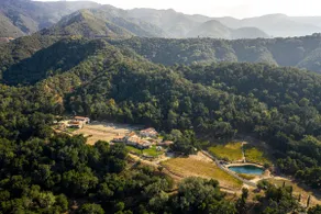 Modern Farmhouse in the Hills - Image 2