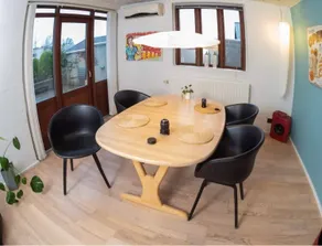 Beautiful home near the Box and the Exhibition Center! - Image 3