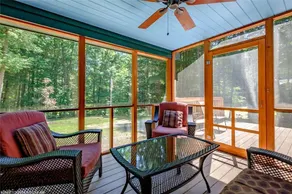 Cozy Cabin, Close to everything - Image 4
