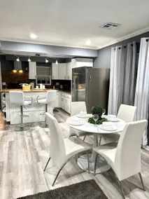 9 Guest, 2 BR, Near SoFi, & amusement parks - Image 3
