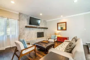 Hollywood Hills Home w Million $Dollar$ Views!! - Image 2