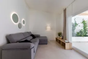 A nice house with an interior patio. - Image 3