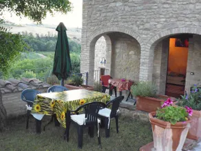 A typical TTuscany home in a stone cottage/pool - Image 3