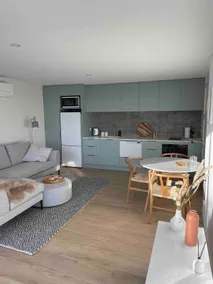 City, ocean views, comfortable one bedroom suite - Image 4