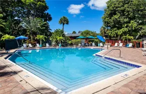 Park Shore Resort, Top Floor BLDG H 347-Lake view - Image 2