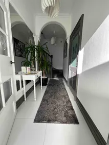 Green Corner Villa - Walls Hill - Cosy Luxury Apartment in Central Torquay with Free Parking & EV - Image 5