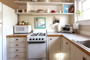Rustic Brown Bungalow - DOG FRIENDLY! - Image 4