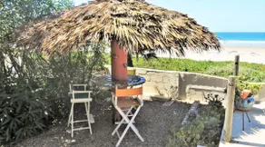 Beachfront Family Home With Room To Relax... - Image 2
