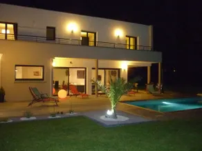 Modern cottage and heated pool 500 m from the sea - Image 2
