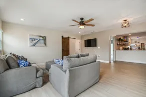 Tarpon Springs 4BR Pool Home • Near Sunset Beach • Sleeps 10 - Image 5