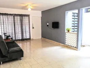 Casa Oom, a house with a pool - Image 4